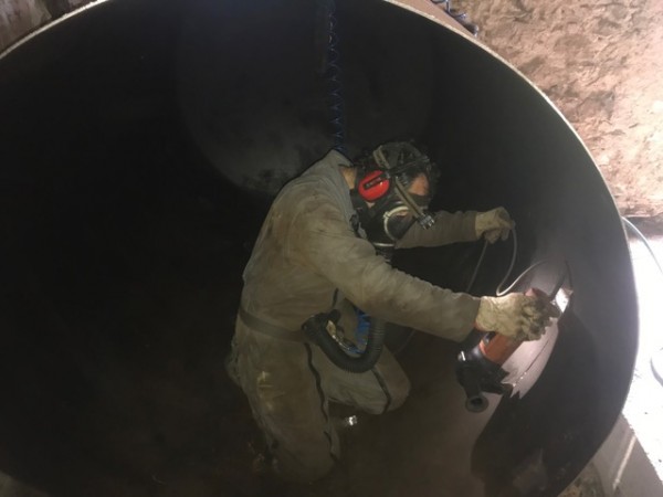 Cuve fioul avec Agen Ramonage dedans